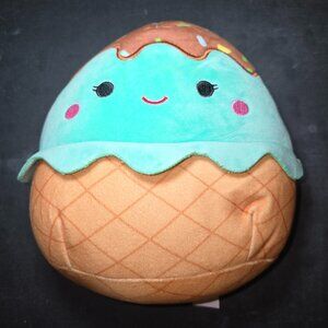New Squishmallow Kellytoy 8” Maya the Ice Cream